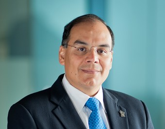Professor Arturo Molina